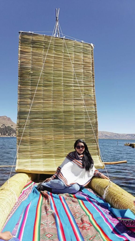 BOTE VELERO DE TOTORA CHIMU